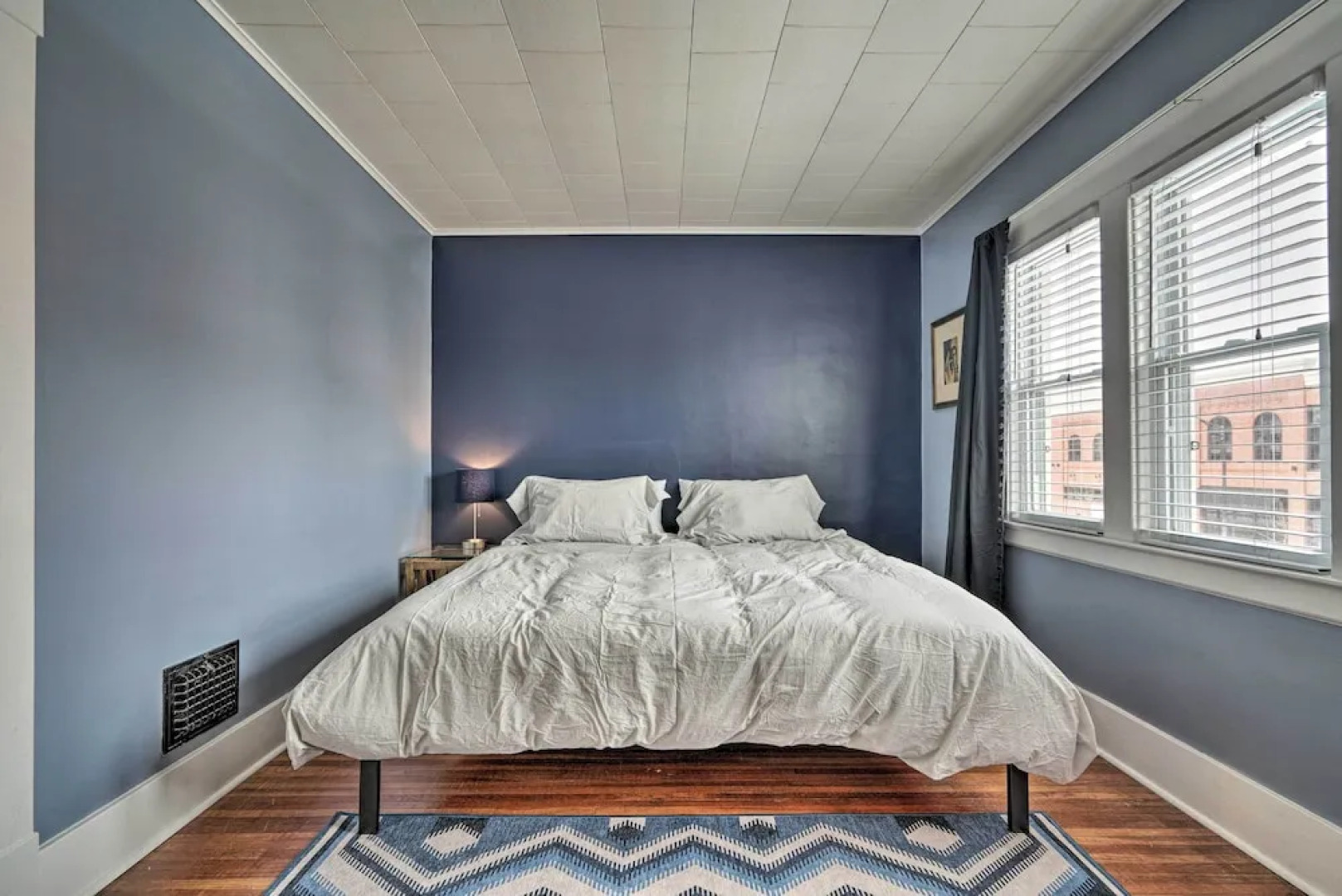 Comfortable Craftsman Home - 2 Miles to UB Campus!