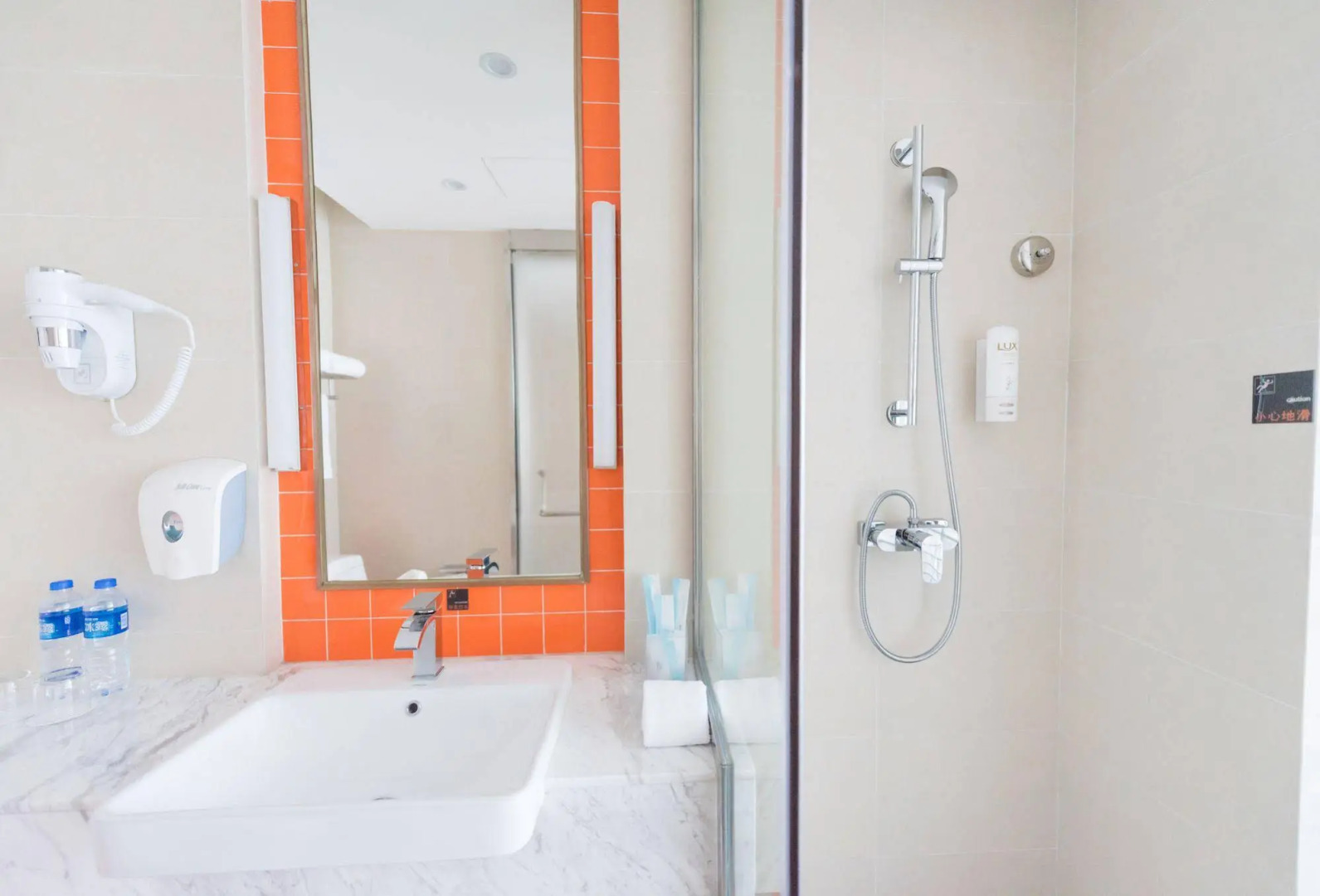 Guangzhou Baiyun Airport Rejoice by Argyle Hotel Rehe Metro Exit B