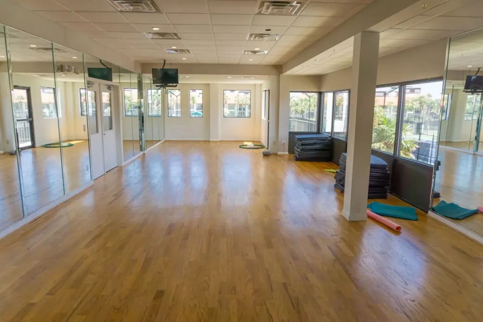 Edgewater Beach & Golf Resort by Panhandle Getaways