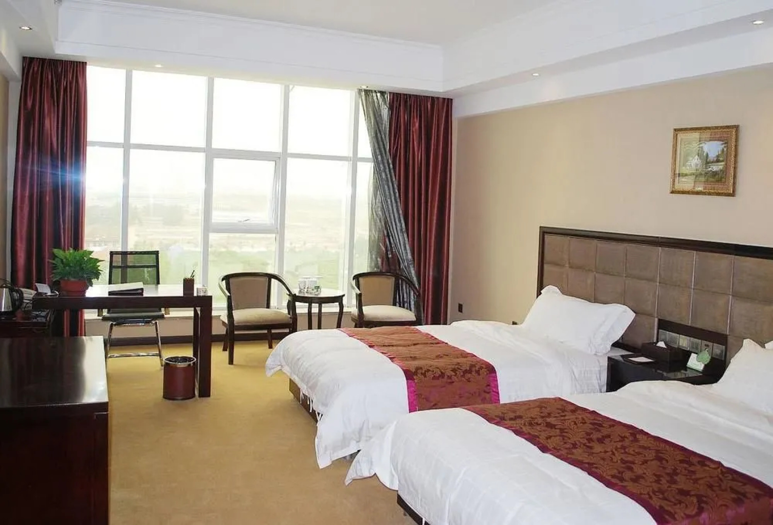 Weishi International Hotel