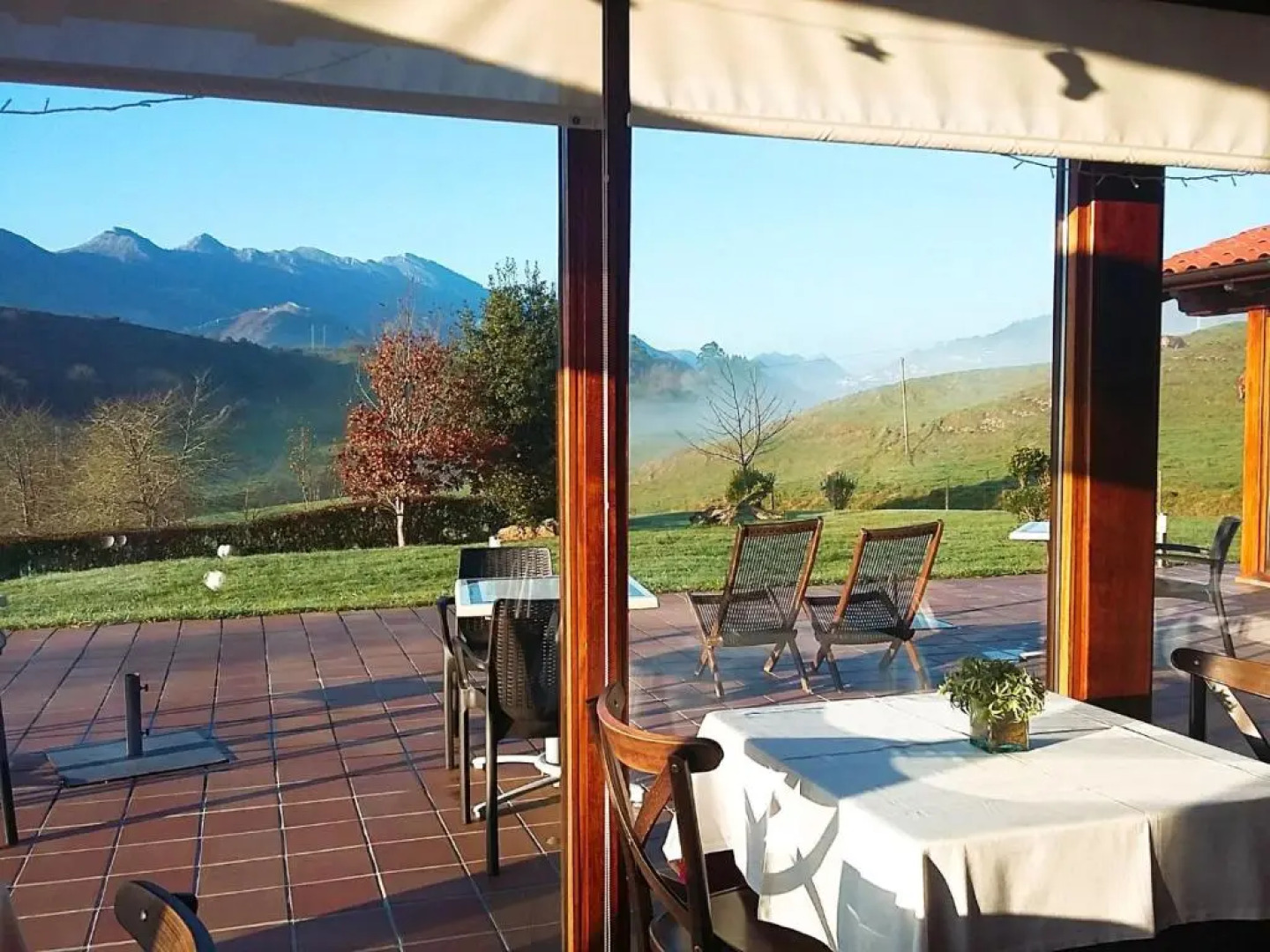 Hotel Puerta del Oriente