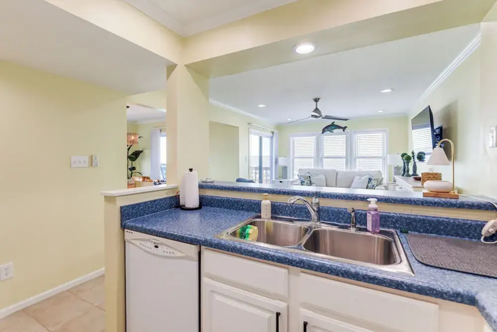 Marina Views, Walk to Beach: Atlantic Beach Condo!