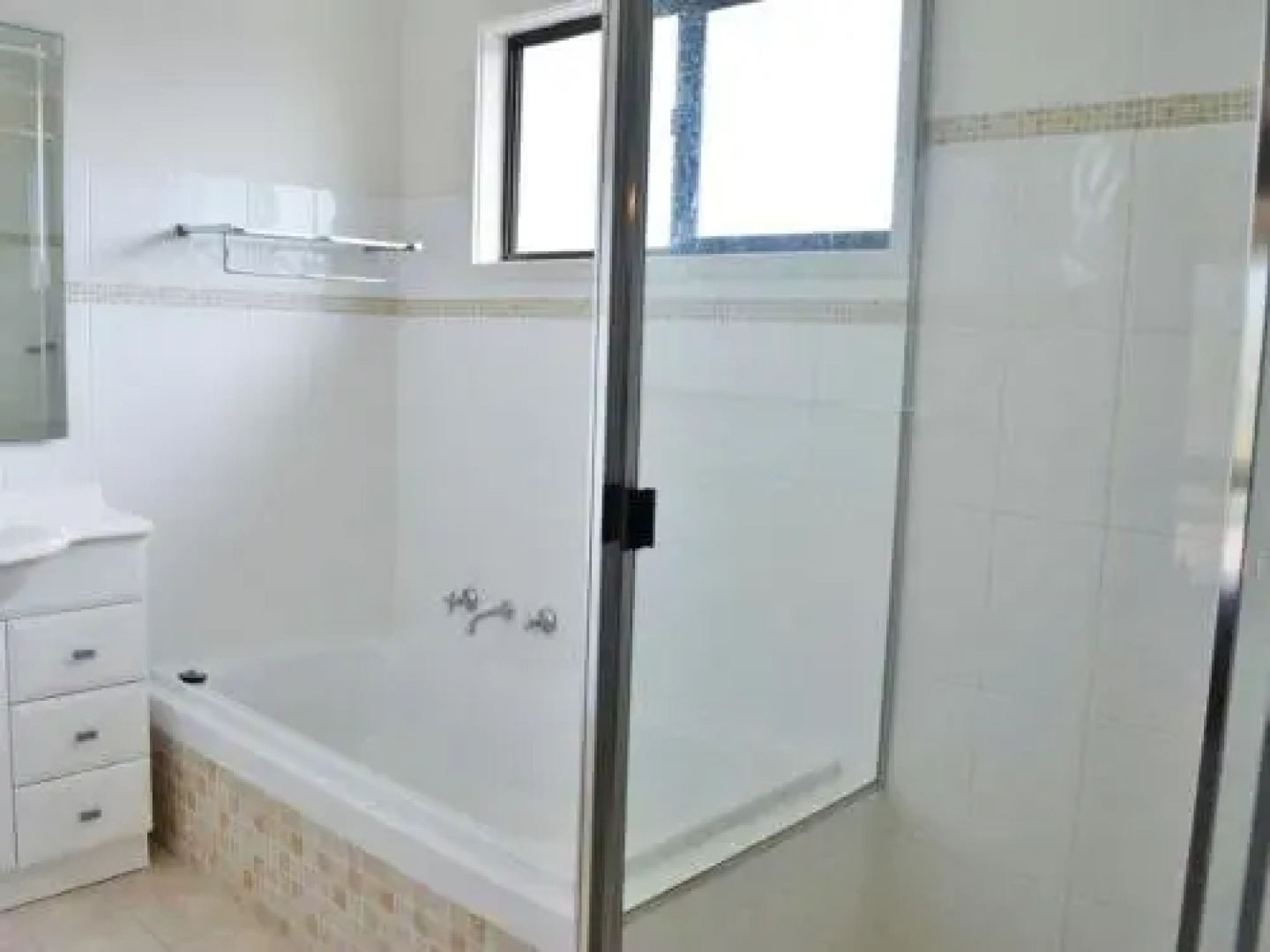 The Verandah', 9 Hanson Avenue - fantastic child friendly home