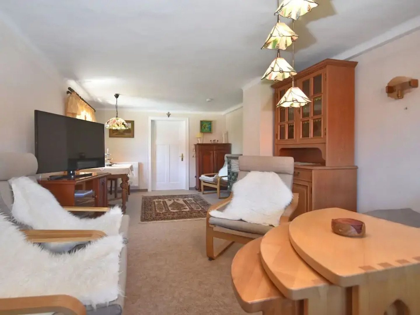 Vintage Hoilday Home in Leina with Pond