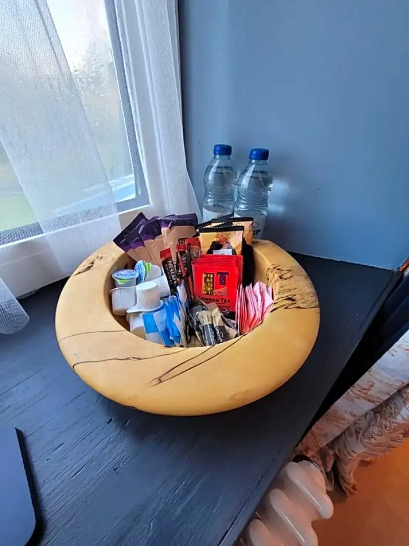 Hideaway Escapes, Farmhouse B&B, Ideal family stay or Romantic break, Friendly animals on our smallholding in a beautiful countr