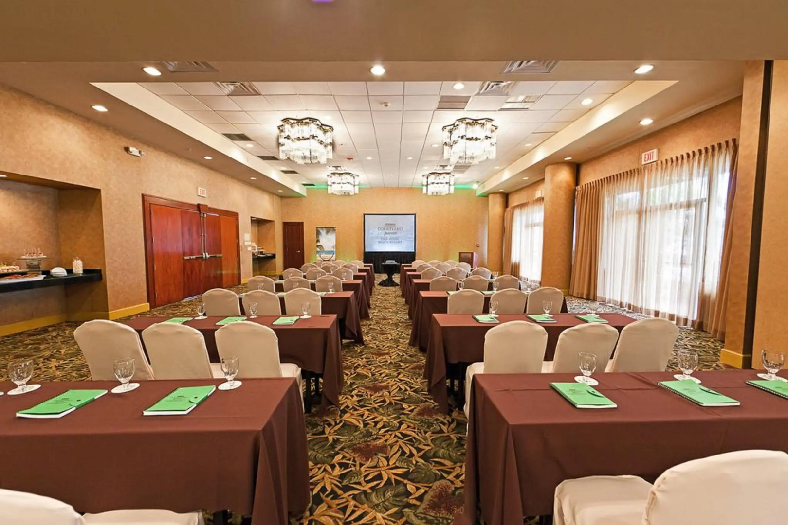 Courtyard by Marriott Isla Verde Beach Resort