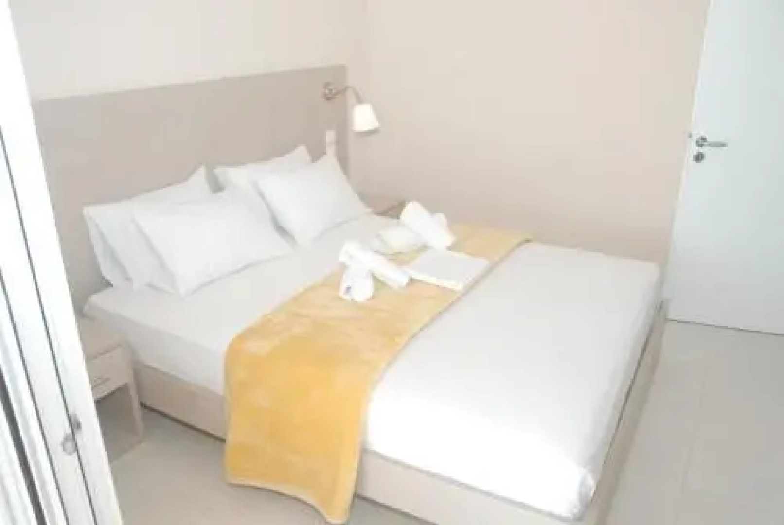 Eleni Kandilari Rooms