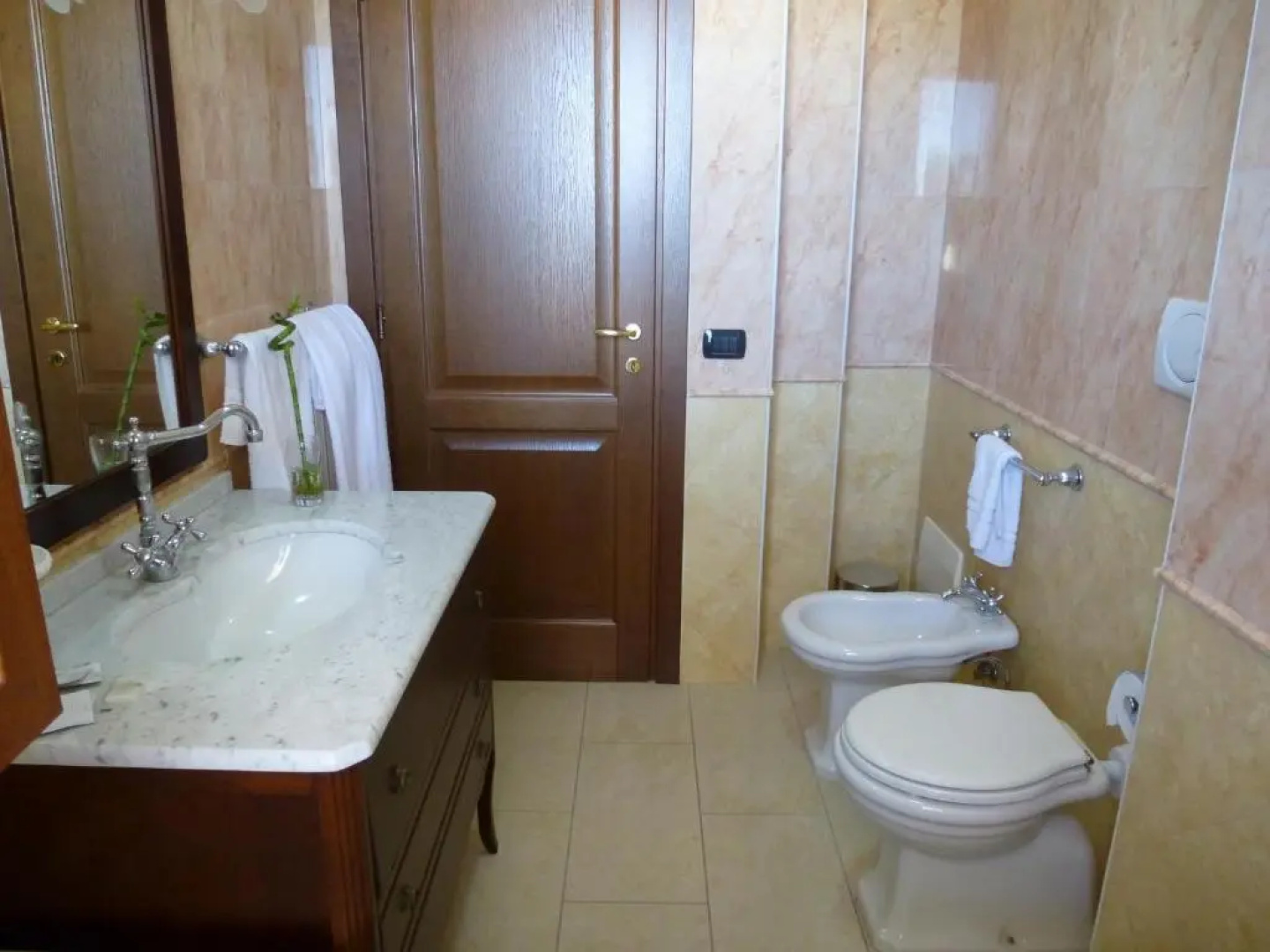 Twin Towers Rooms