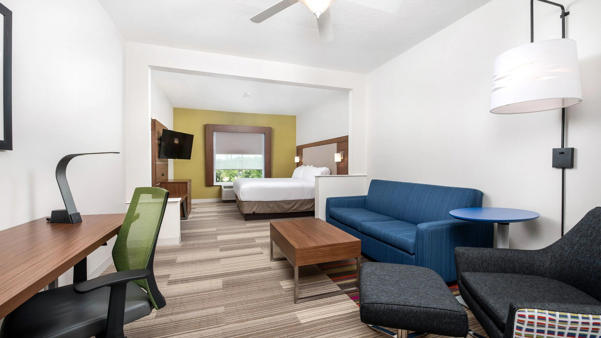 Holiday Inn Express Hotel & Suites Conroe I-45 North by IHG