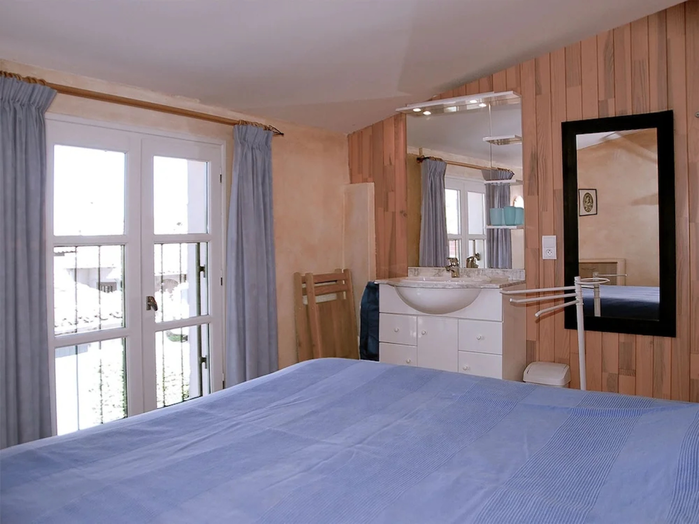 Cozy Holiday Home in Piquecos with Private Swimming Pool
