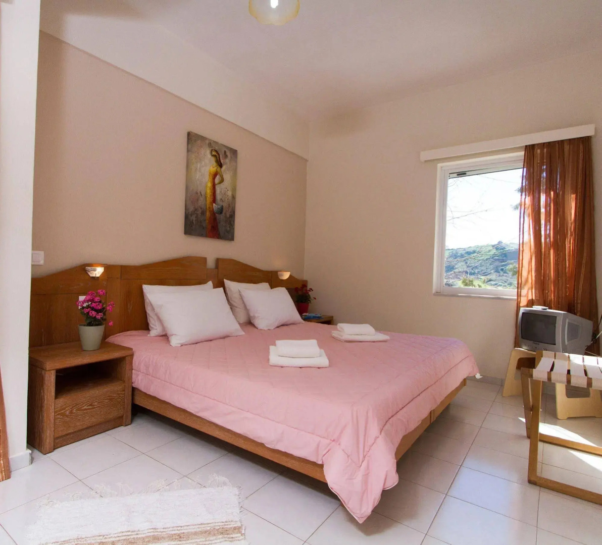 Arodamos Apartments & Studios