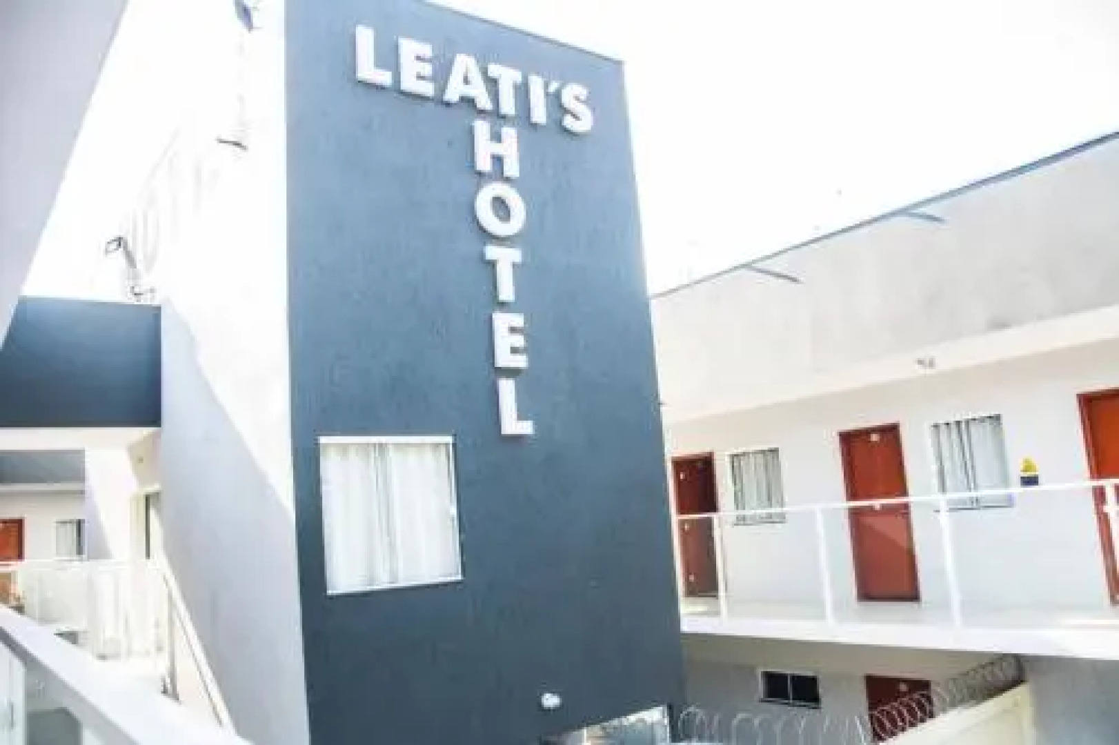 Leati's Hotel