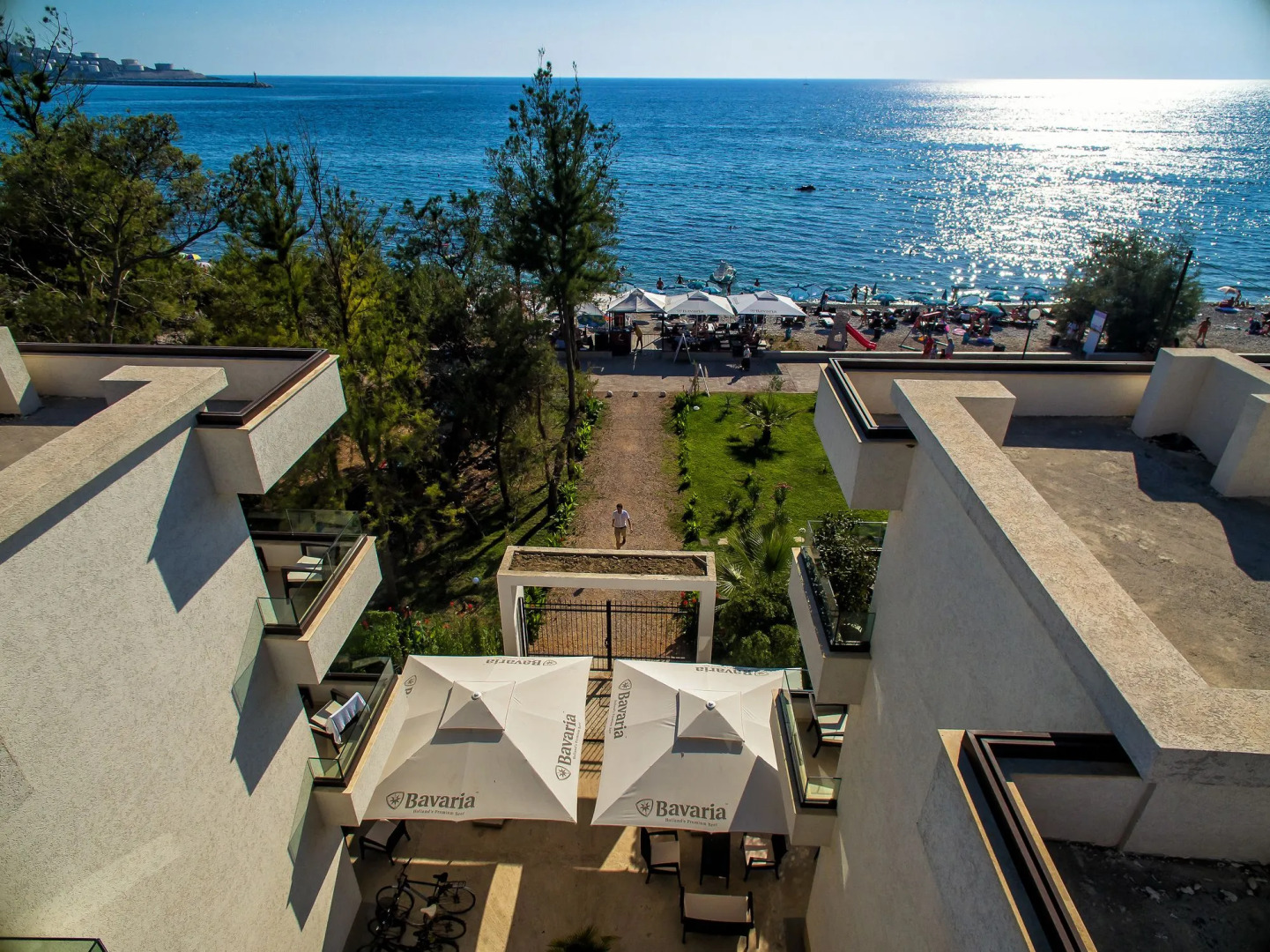 Apartments Kuce Lekovica snack bar- Bistro & Beach