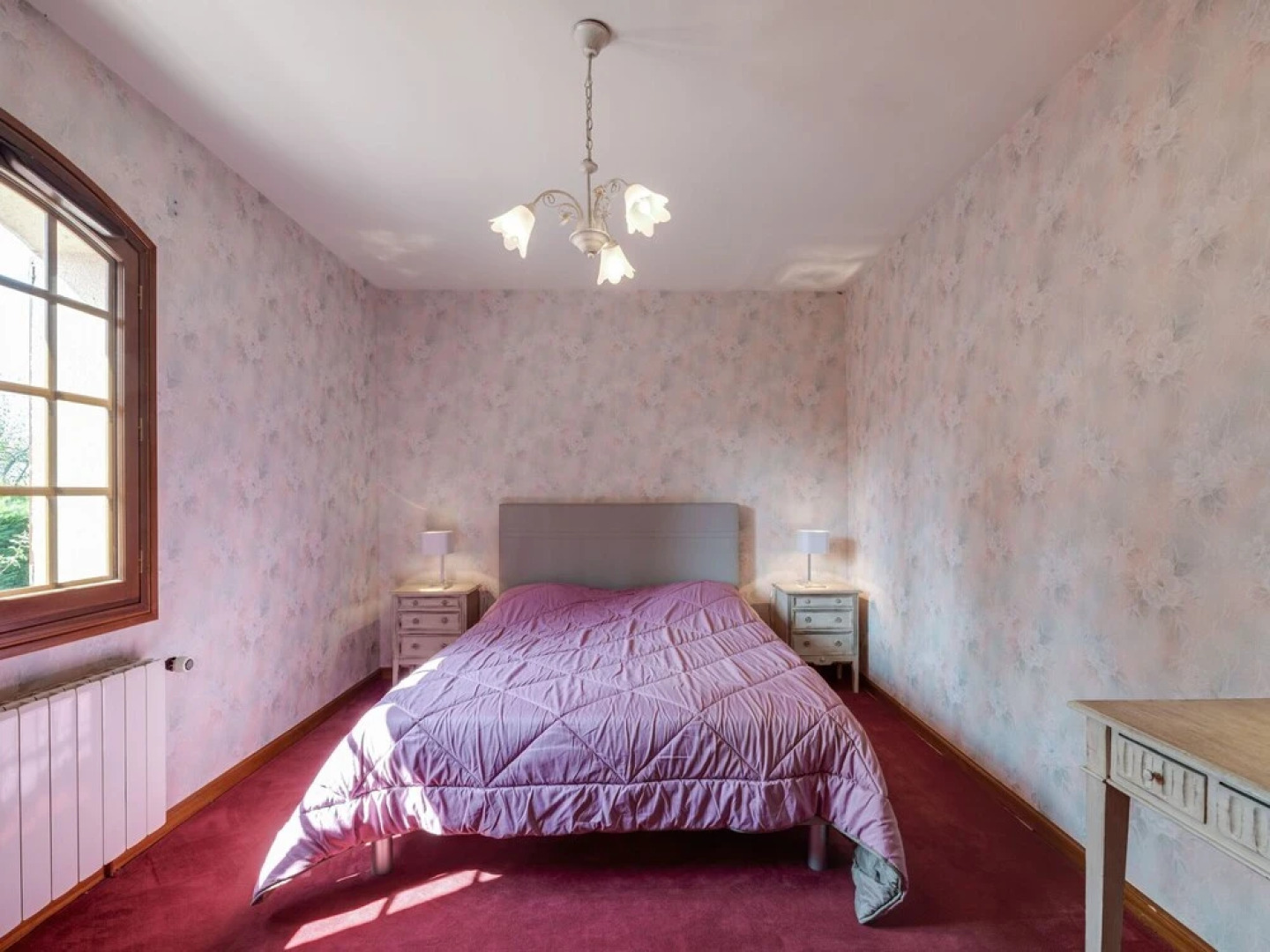 Beautiful Villa with Private Garden in Pineuilh Aquitaine