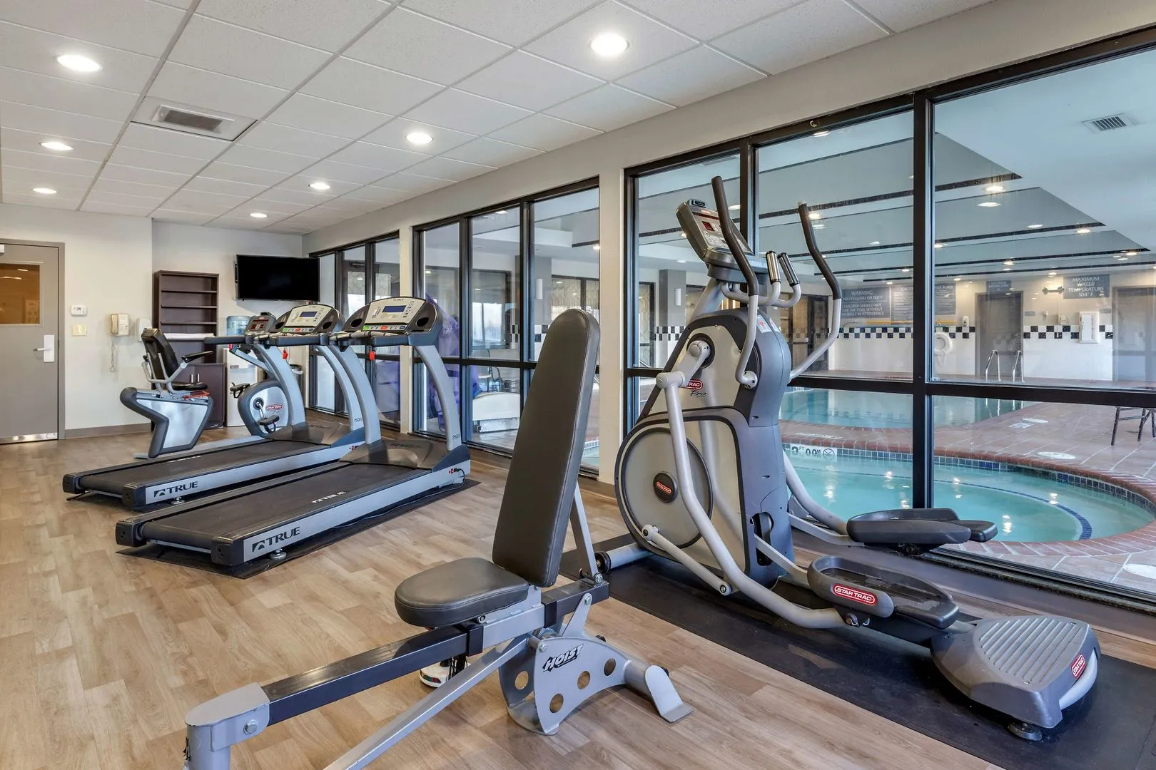Best Western Plus Castlerock Inn & Suites