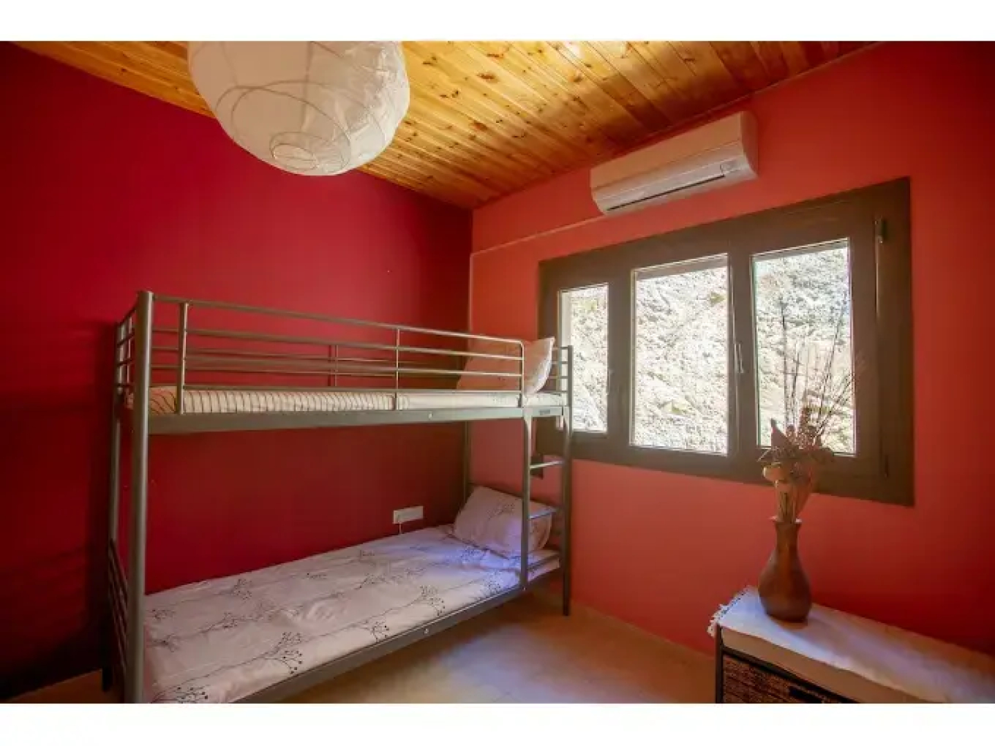 Satori Hut - Hostel