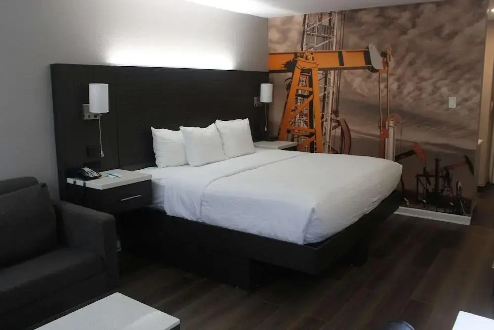 Clarion Pointe Marshall