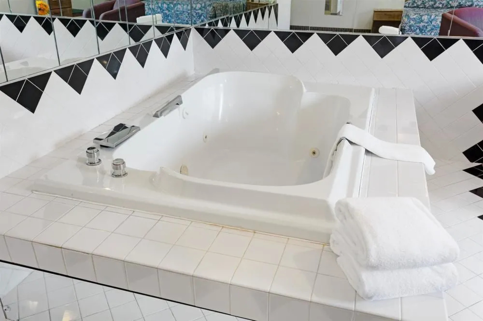 Super 8 Canonsburg/Pittsburgh Area