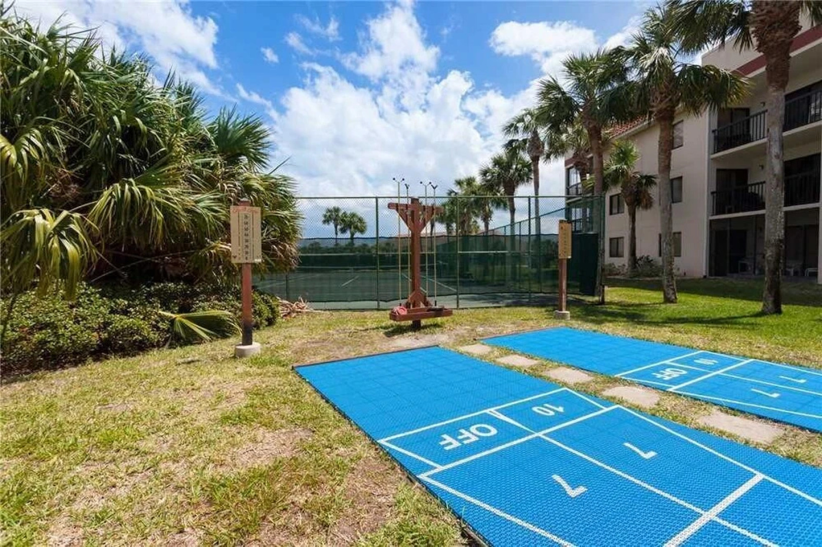 Ocean Village Club N14