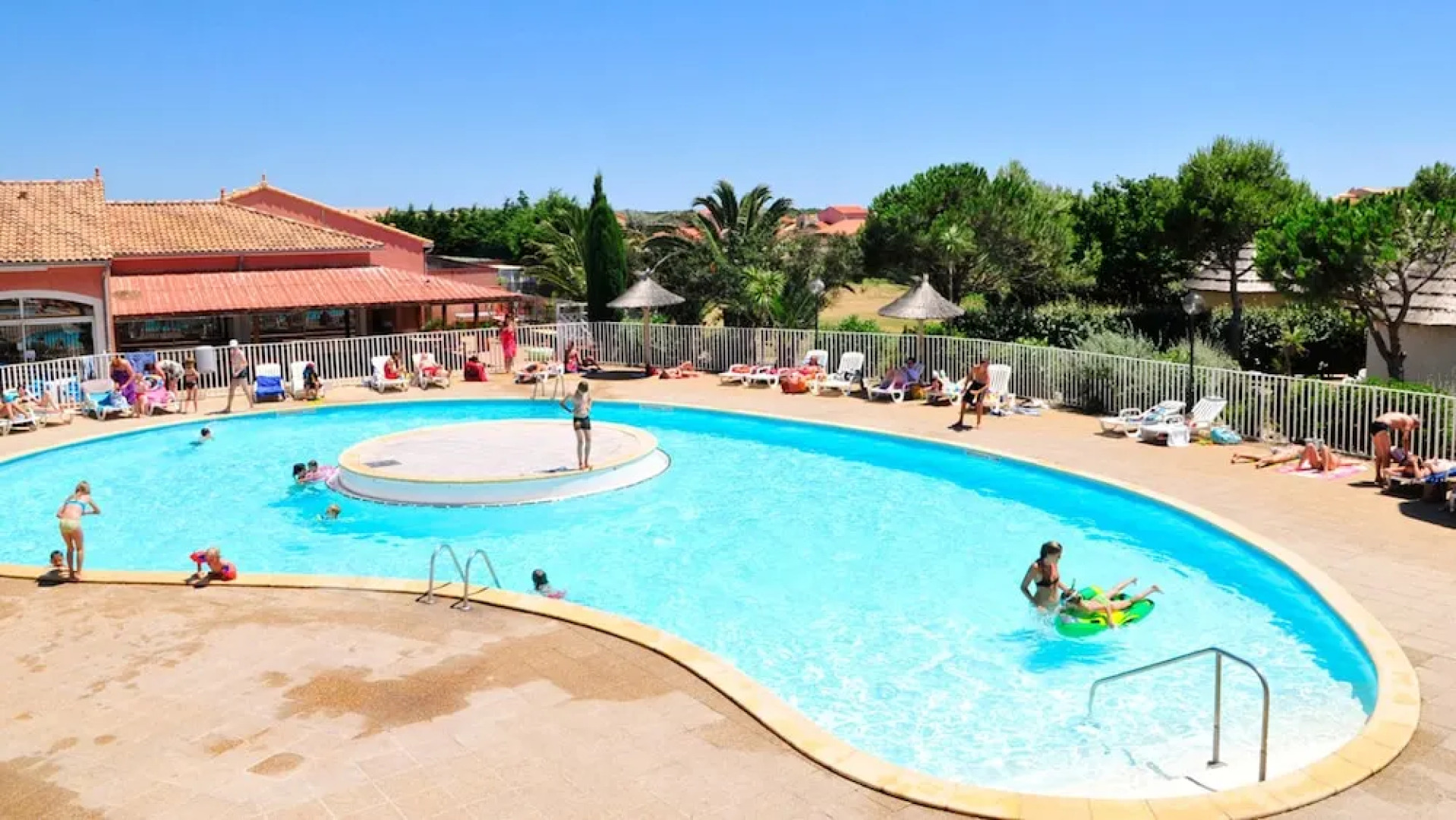 House With 2 Bedrooms in Le Barcarès, With Pool Access and Furnished G