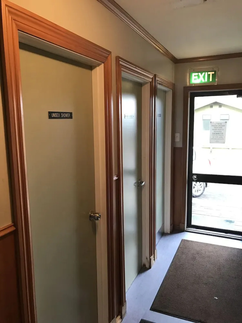 Rainbow Lodge - Hostel