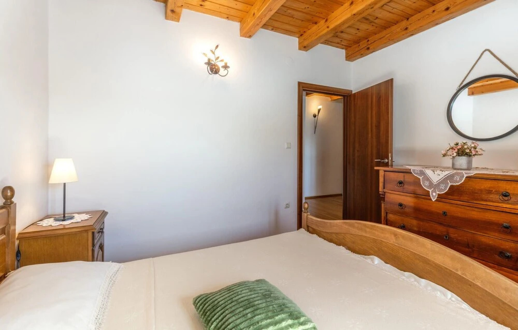 Beautiful Home in Malinska With Wifi and 3 Bedrooms