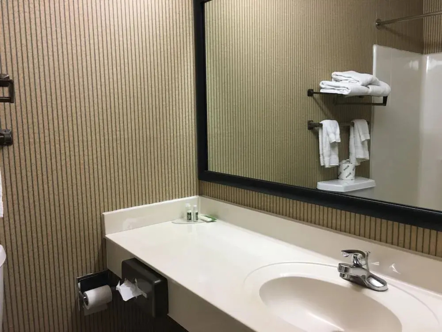 Norwood Inn & Suites