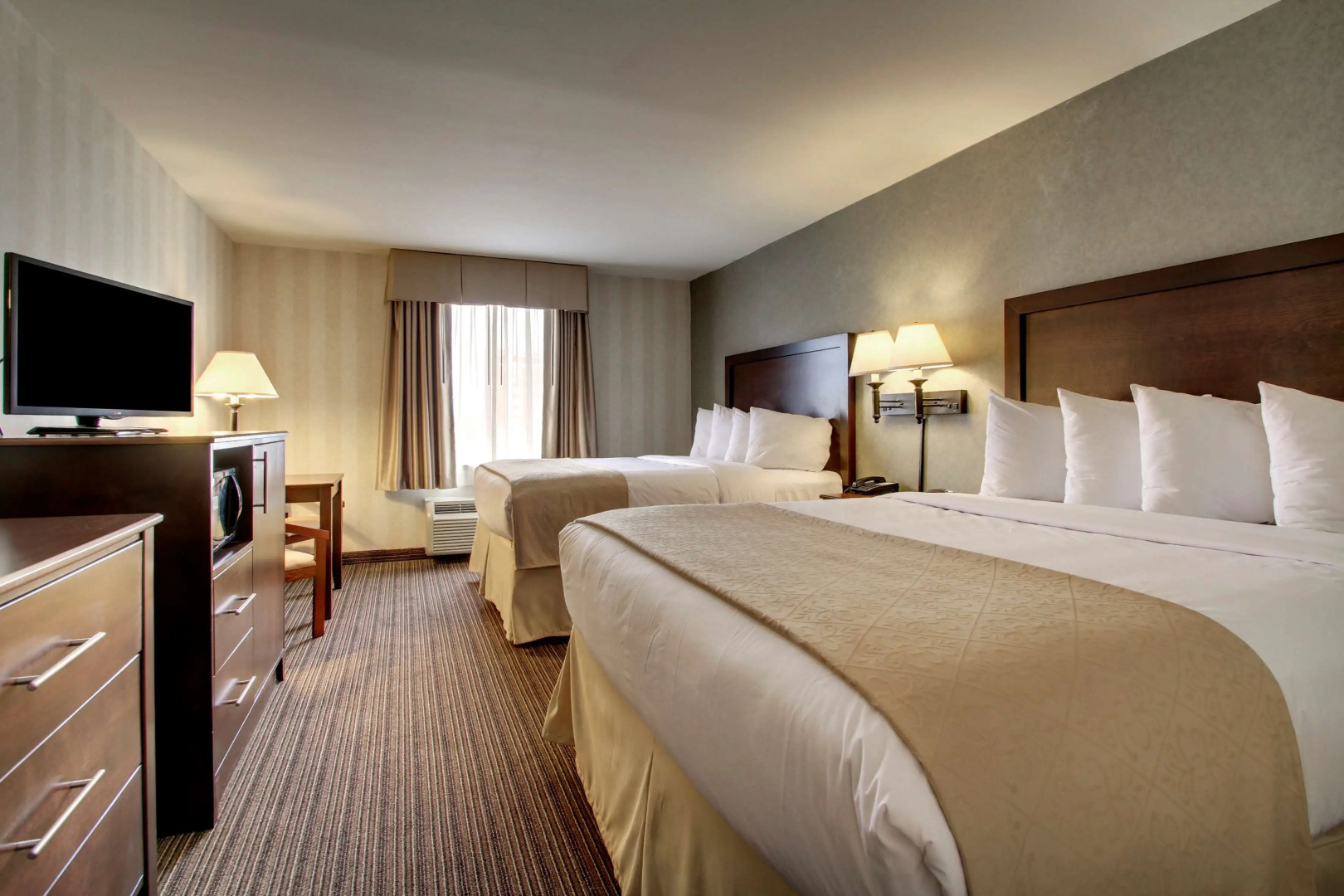 The Atrium Hotel on Third