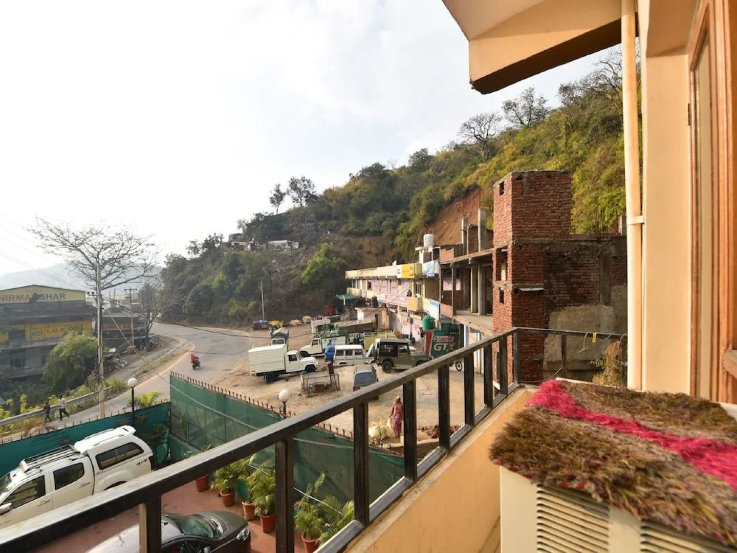 Oyo 28322 Hotel Paradise