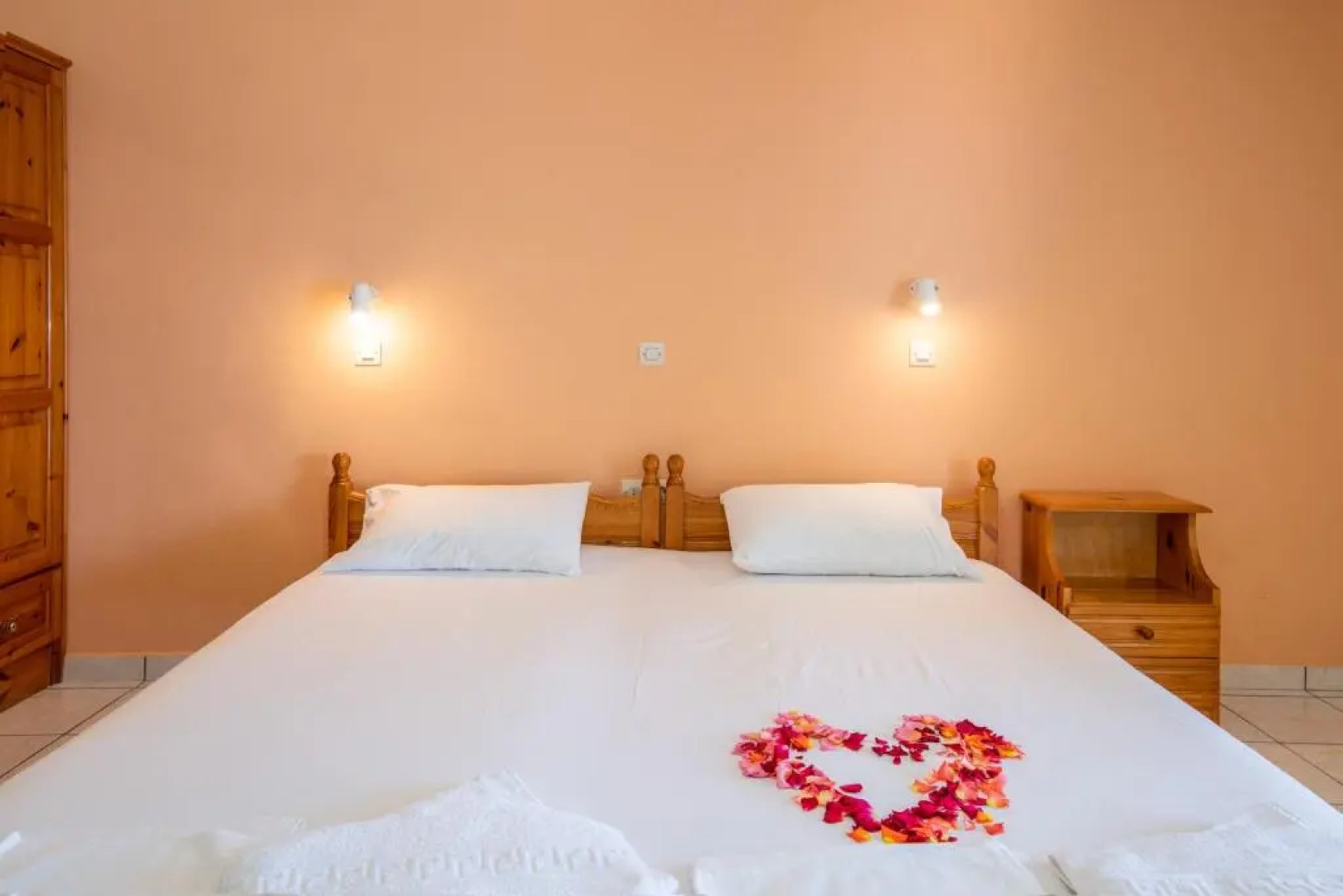 Achillion Apartments & Studios