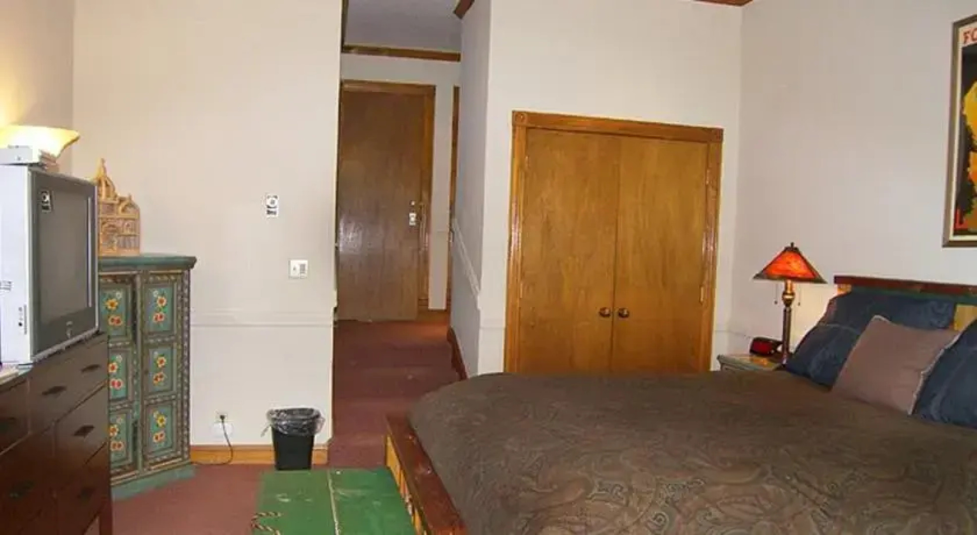 RedAwning Village Suites #350