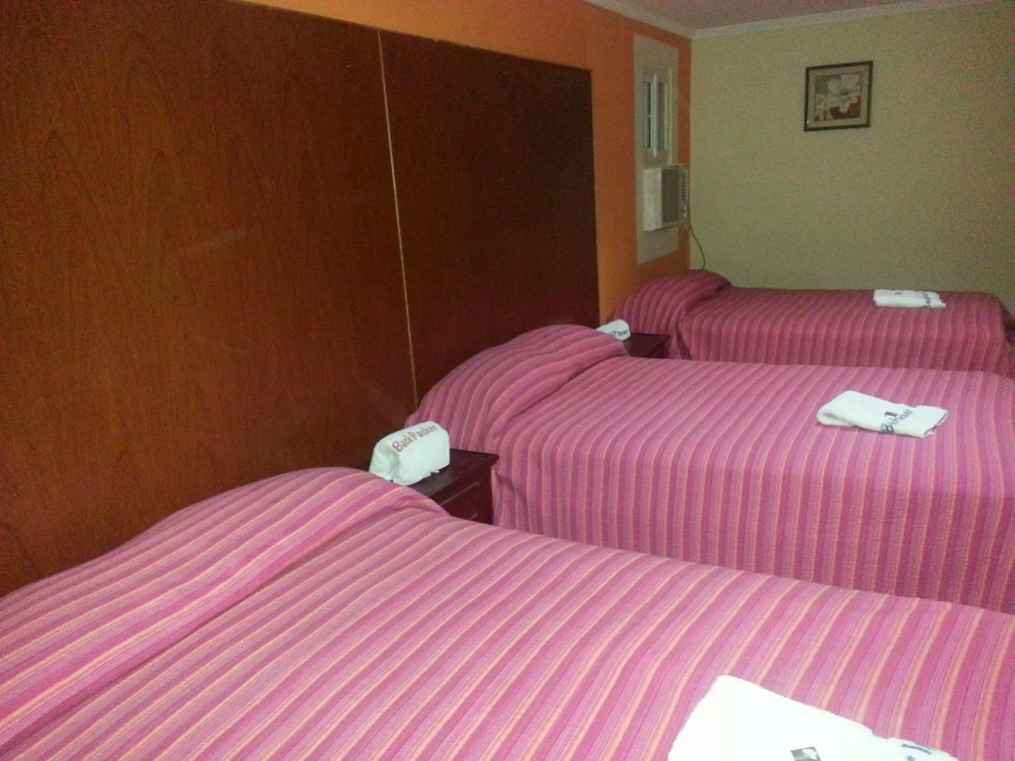 Express Inn Panama International Airport Hostel