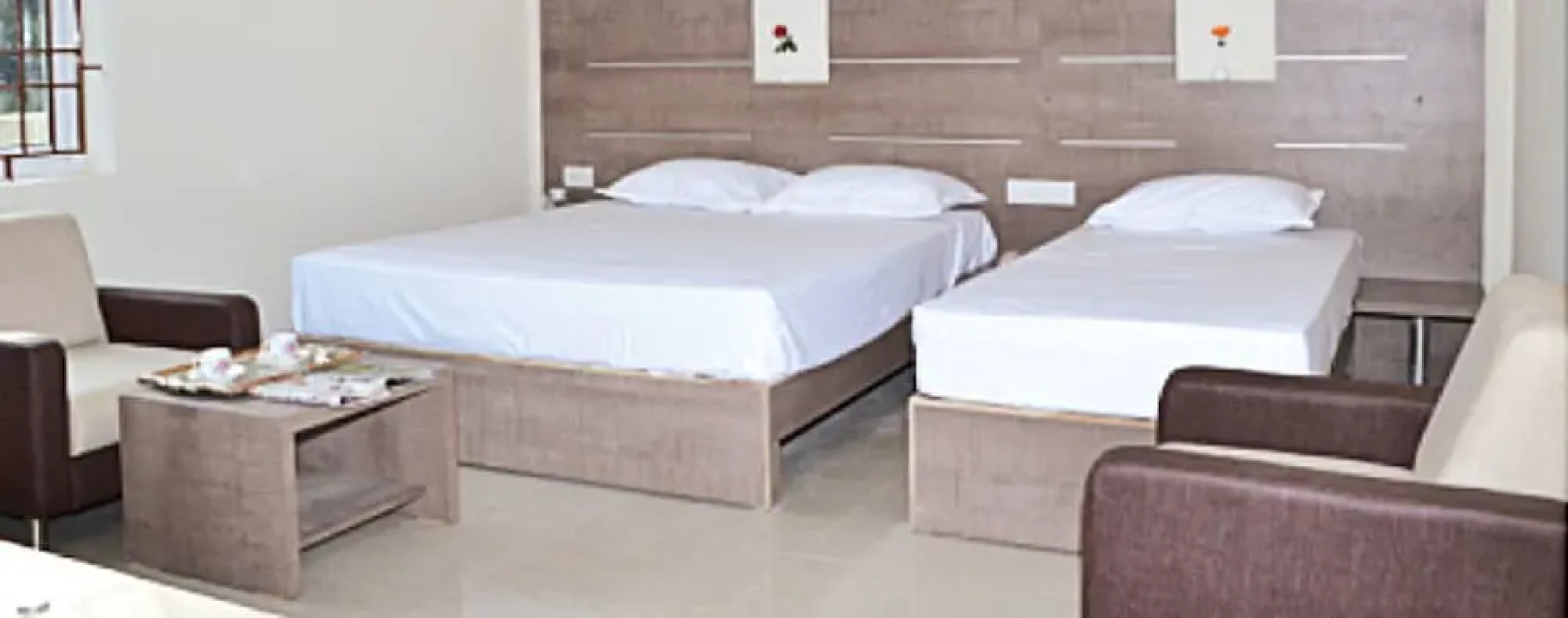 Hotel Kanakabhishegam