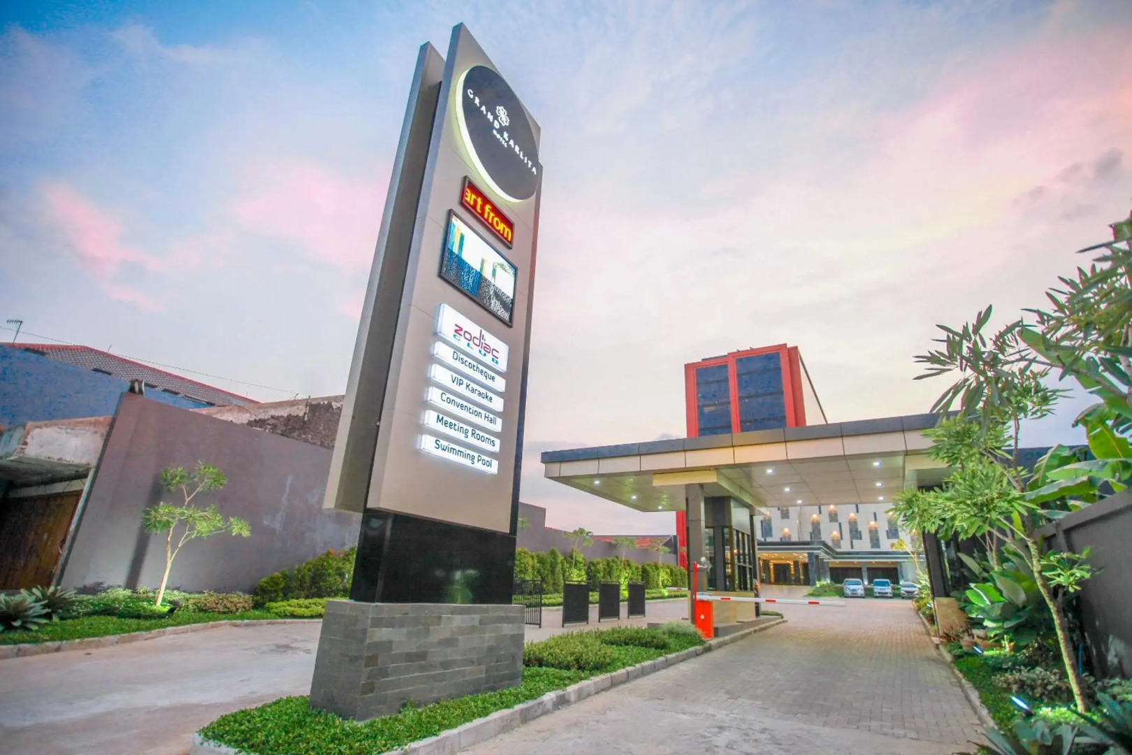 Grand Karlita Hotel Purwokerto