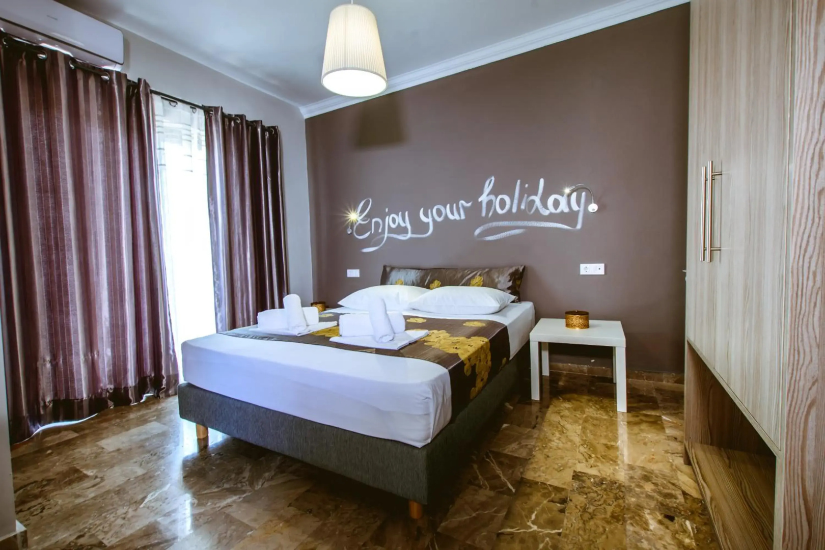 Bella Hotel