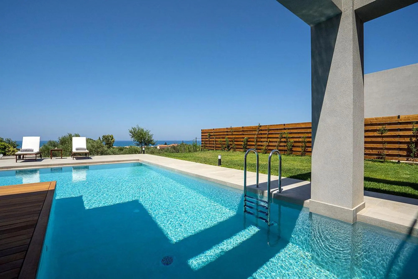 Sea View 4 Bedroom Villa With a Heated Pool