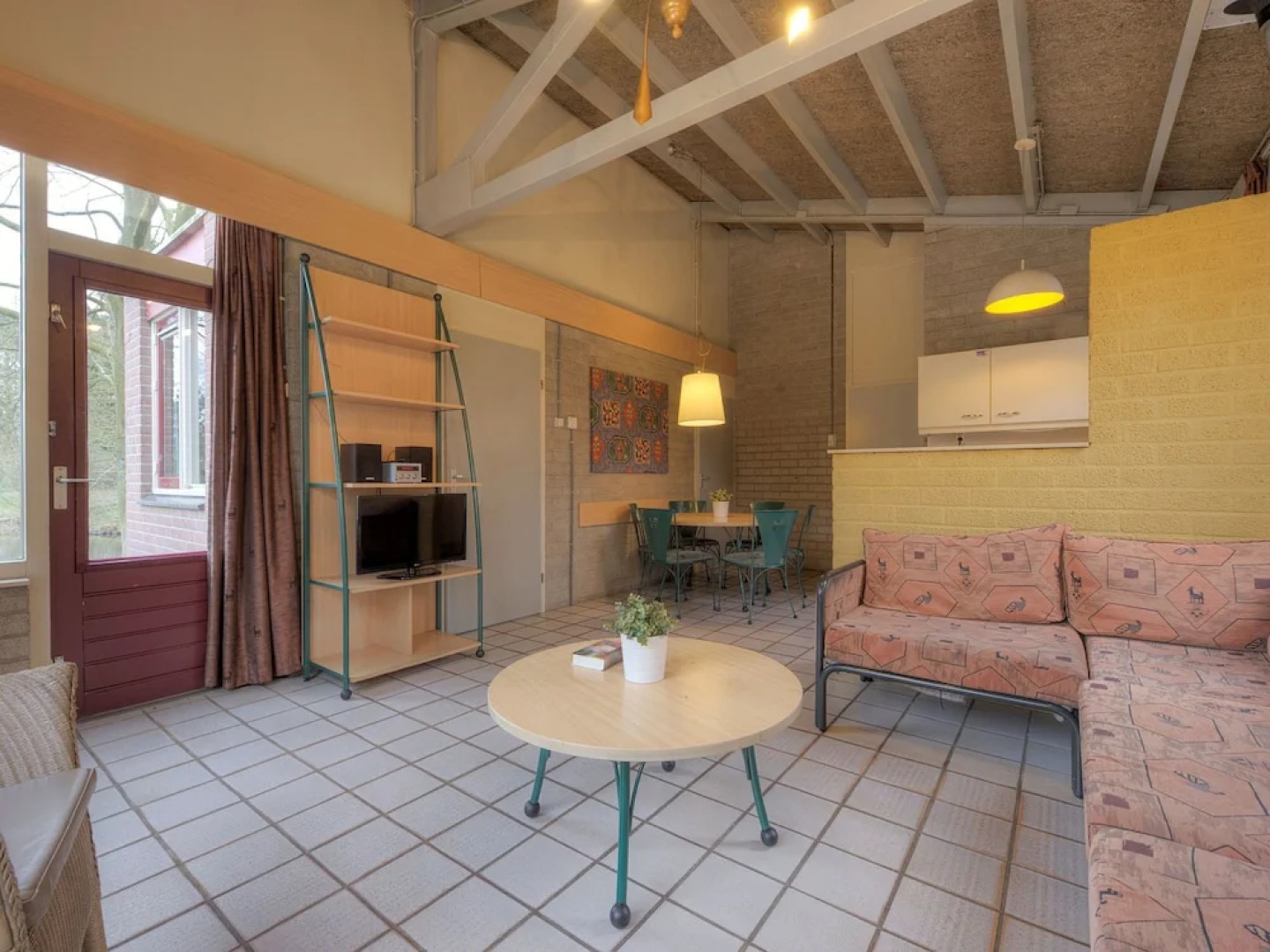 Well Furnished Bungalow With Microwave Near a Nature Reserve