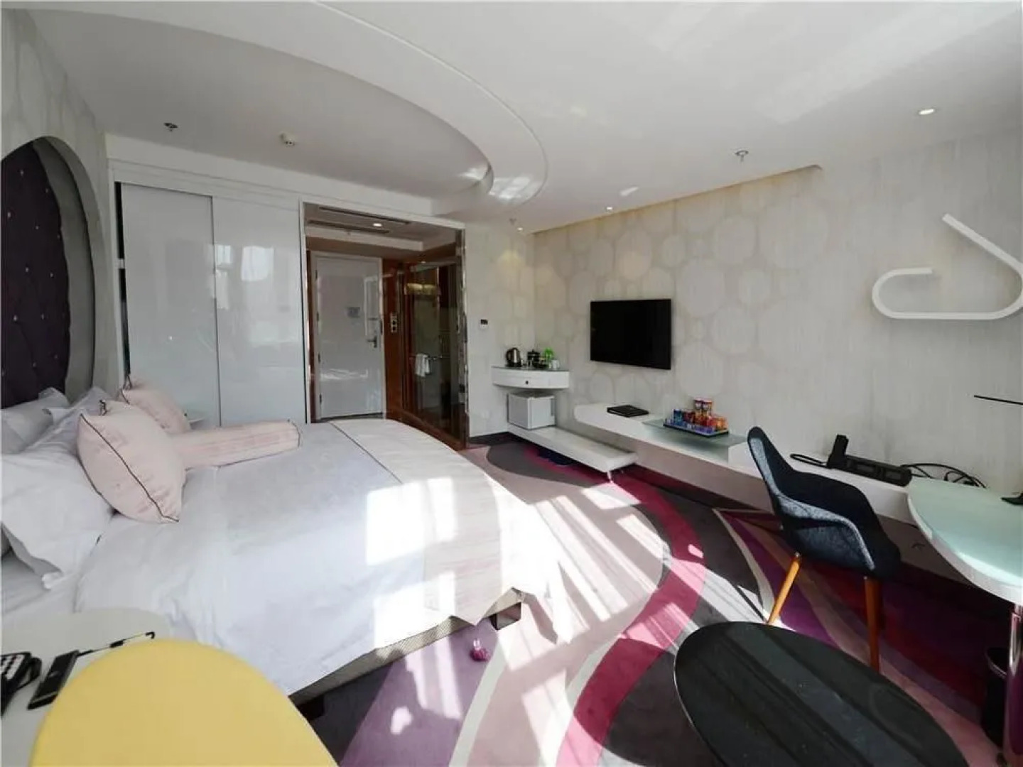 Ramada by Wyndham Luoyang Downtown