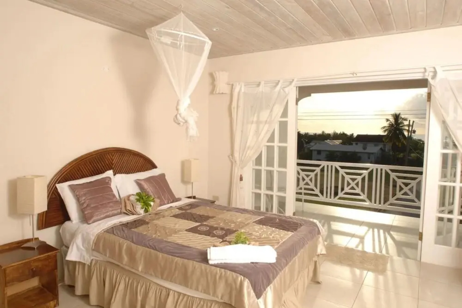 Mullins Heights Villa- 4Bed Penthouse