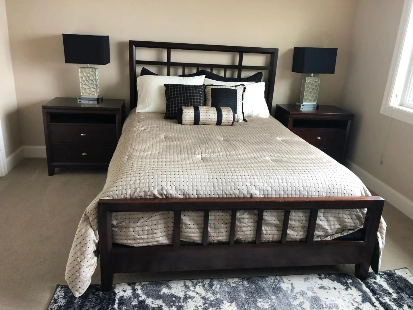 Redondo waterfront house with a private room