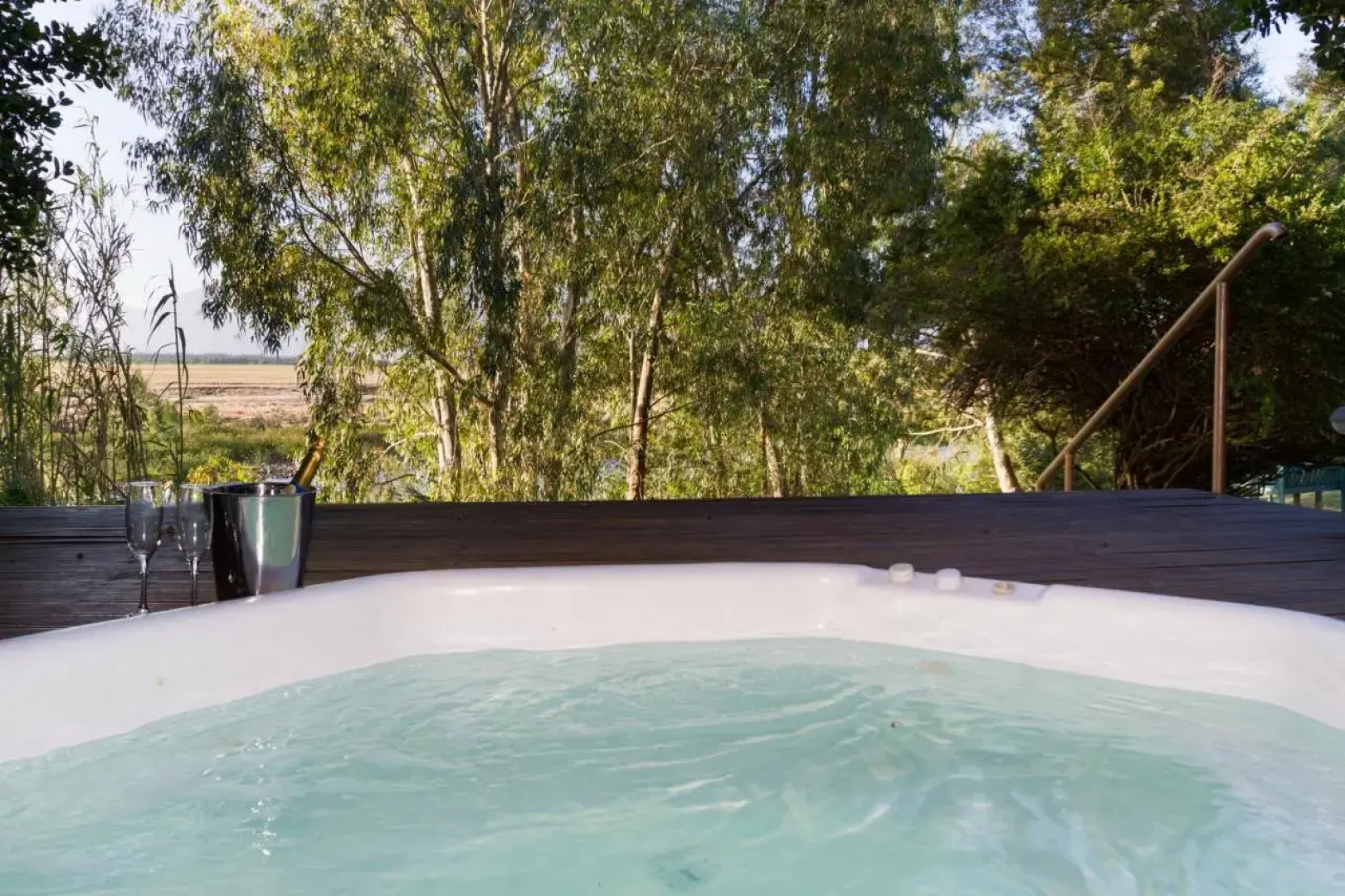 Stonehill River Lodge