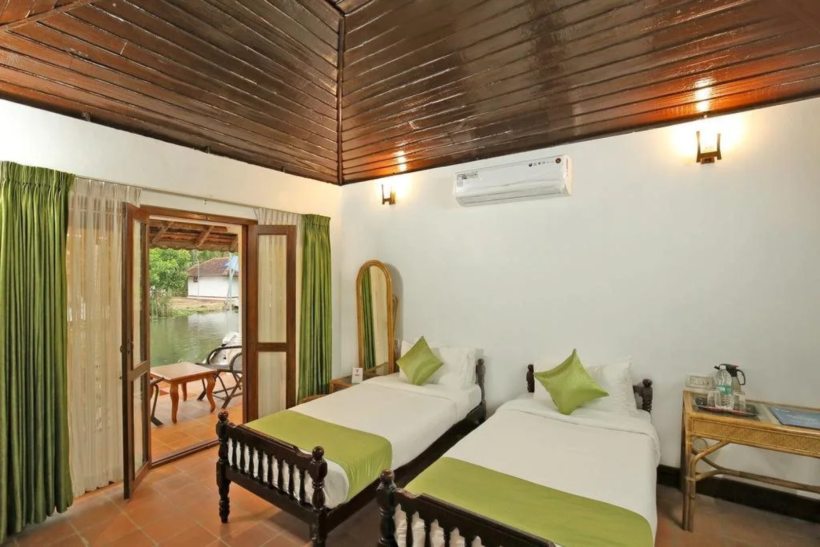 Ayurrathna Coir Village Lake Resort Alleppey