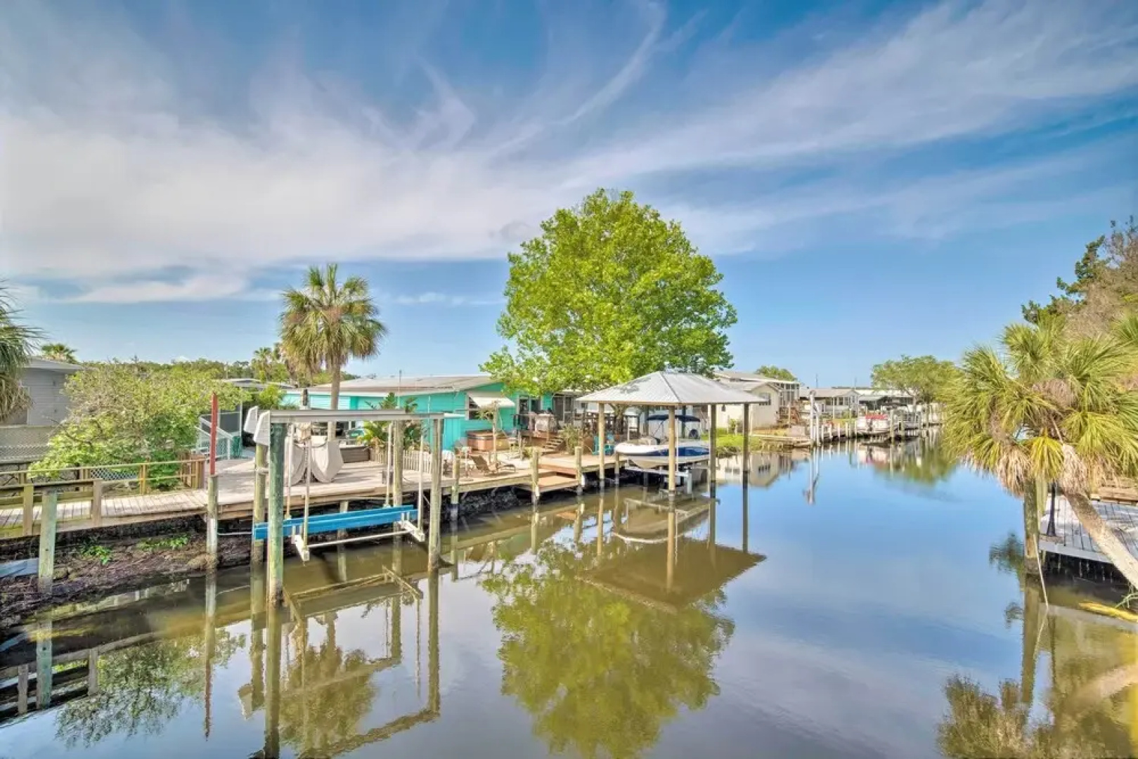 Remodeled Retreat on Homosassa River Canal!