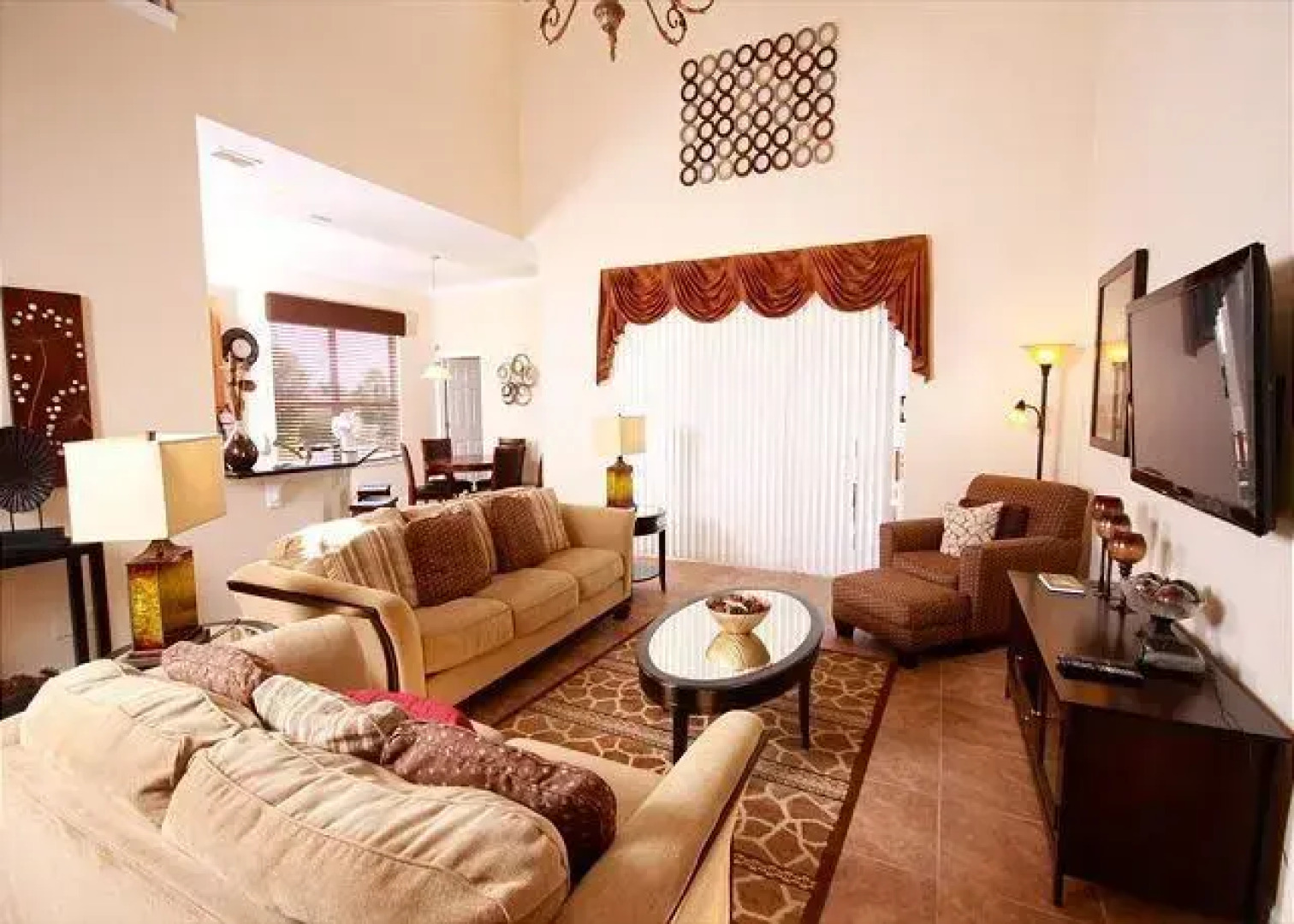 Gathering Drive House 7540