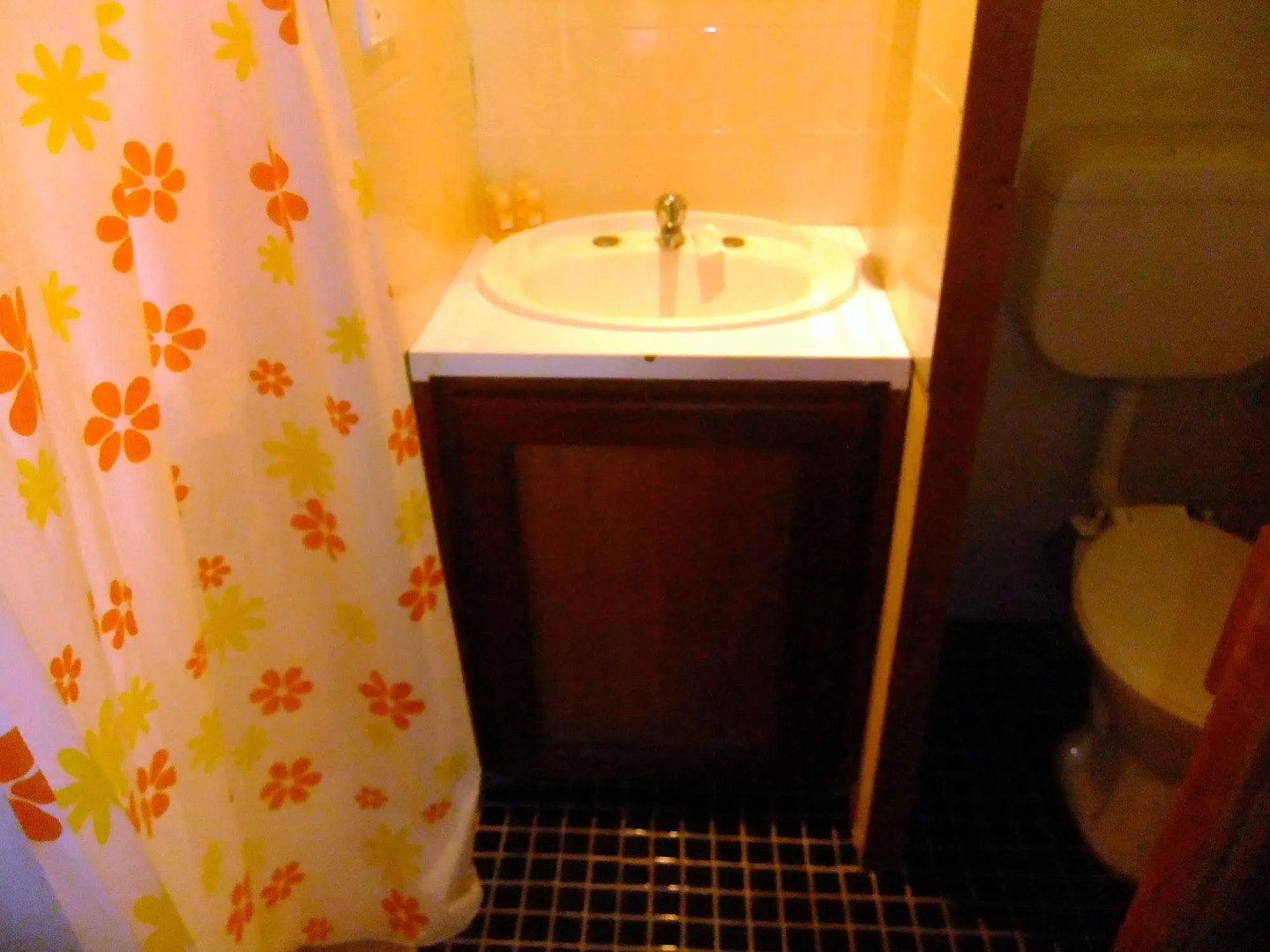 Ratu Kini Backpackers & Dive Resort