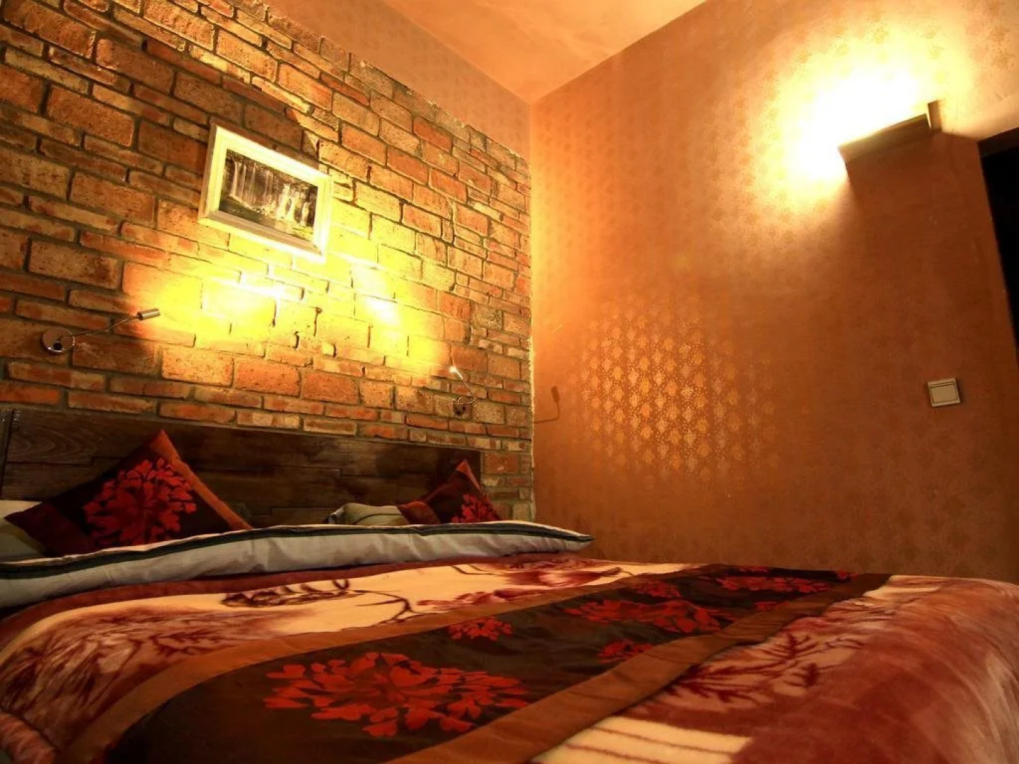 Wind's Whisper Inn Yuanyang