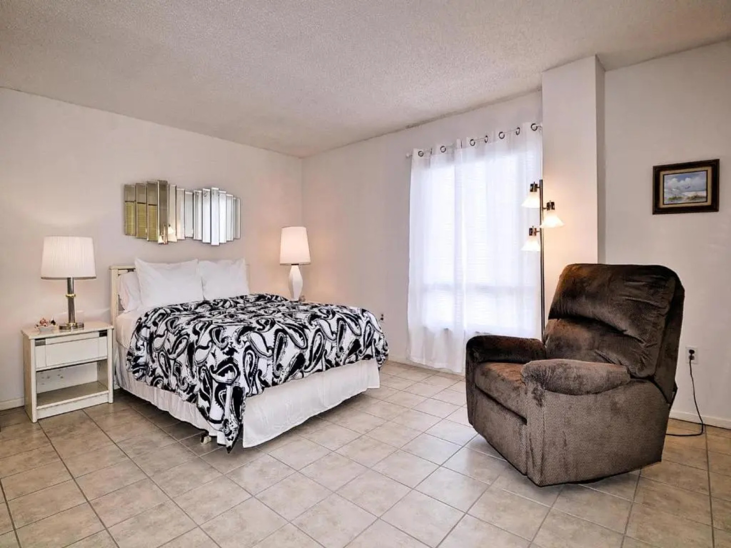 440 West Condo 1604N