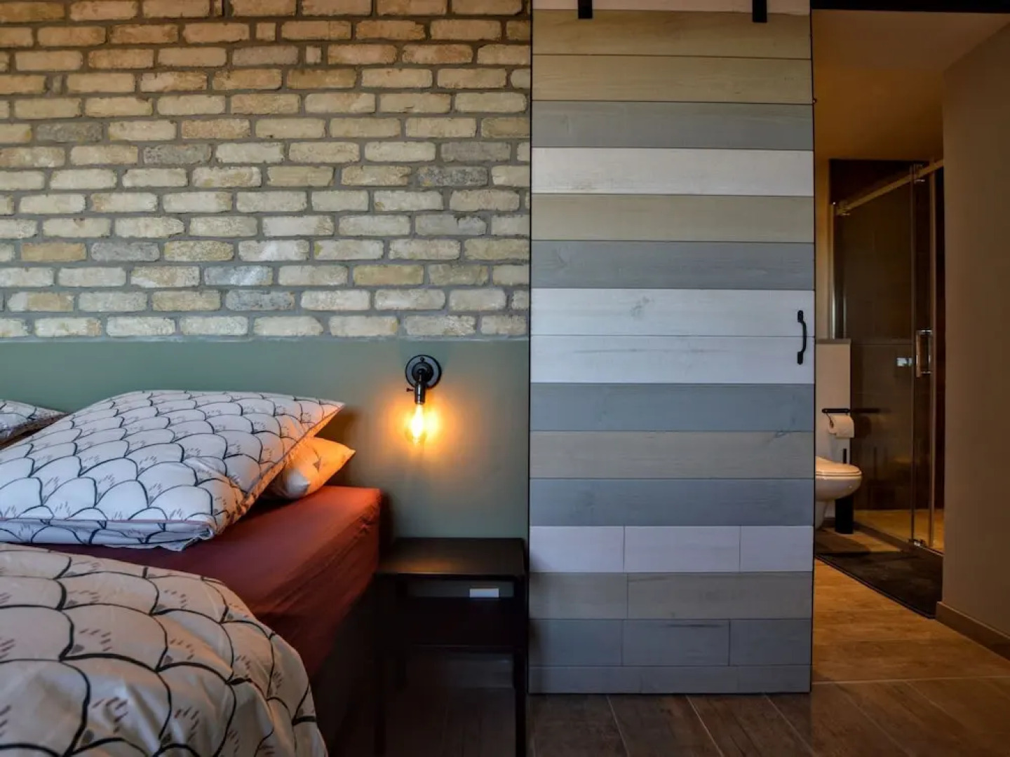 Luxurious Cottage in Aywaille with Sauna & Hot Tub