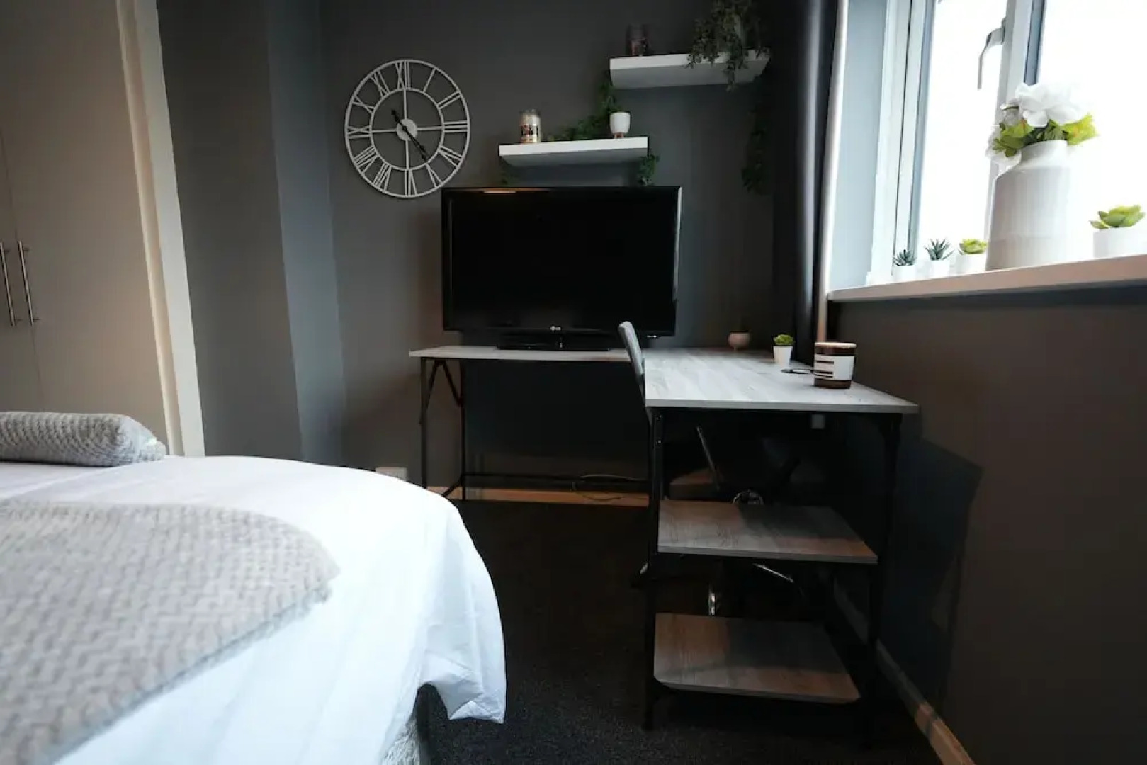 Detached Homestay With Private Rooms