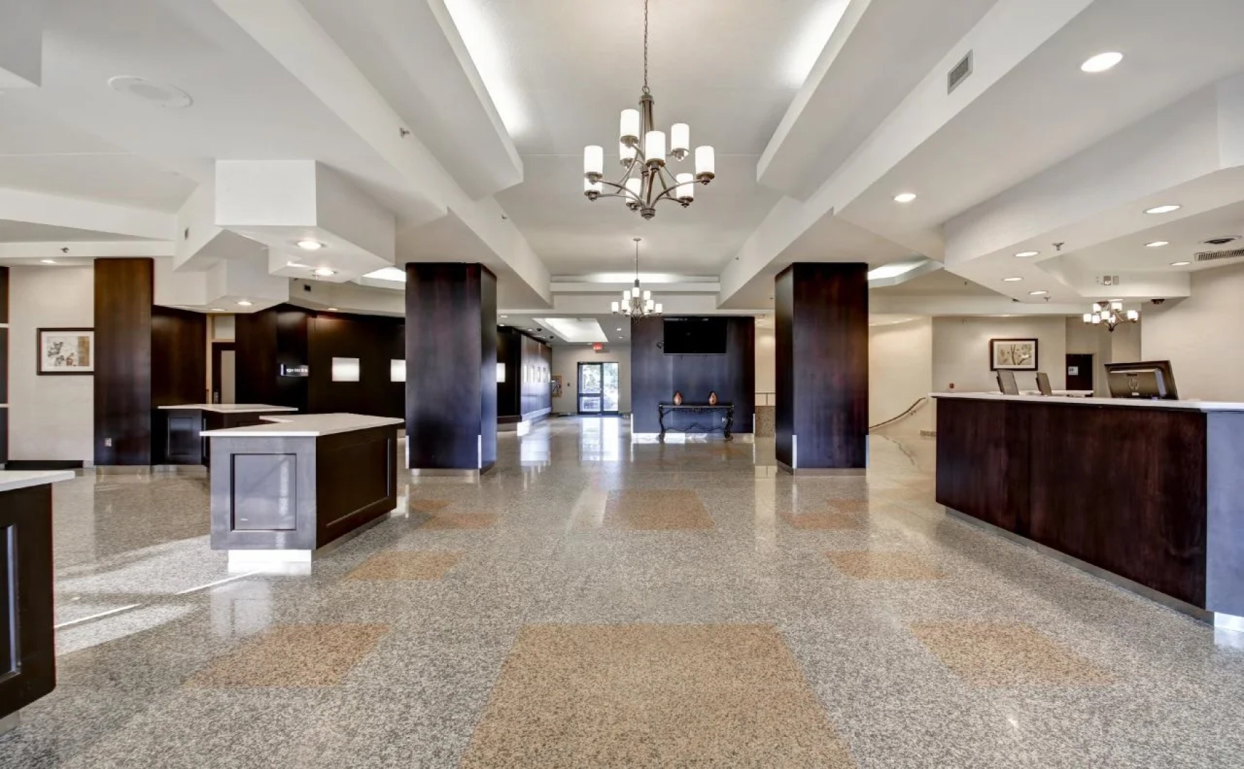 Holiday Inn & Suites Windsor Ambassador Bridge by IHG
